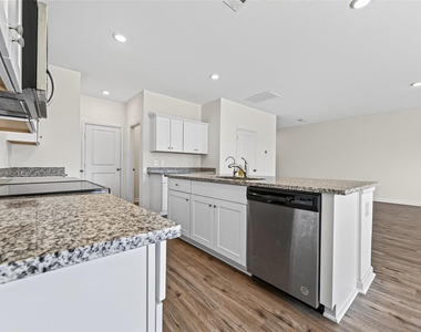 654 Amesbury Road - Photo Thumbnail 14