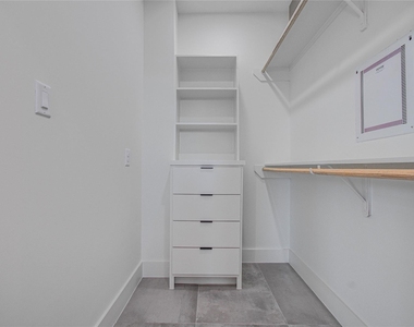 1506 Mckee Street - Photo Thumbnail 17