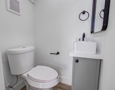 1506 Mckee Street - Photo Thumbnail 12
