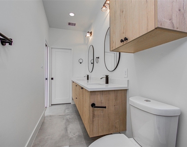 1506 Mckee Street - Photo Thumbnail 16