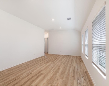 26626 Lantana Canyon Drive - Photo Thumbnail 8