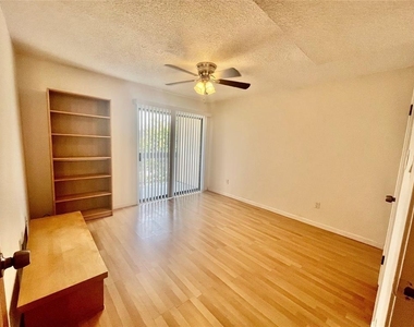 1500 Bay Area Boulevard - Photo Thumbnail 8