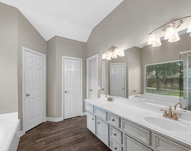 27723 Amy Willow Lane - Photo Thumbnail 13