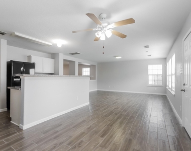 11210 Flying Geese Lane - Photo Thumbnail 2