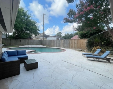 9655 Meadowcroft Drive - Photo Thumbnail 22