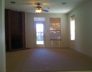11206 E Travelers Way Circle - Photo Thumbnail 5