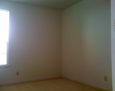 11206 E Travelers Way Circle - Photo Thumbnail 7
