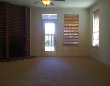 11206 E Travelers Way Circle - Photo Thumbnail 13