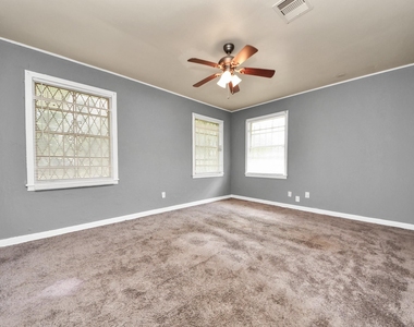 3214 Tuam St - Photo Thumbnail 18
