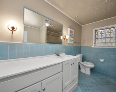 3214 Tuam St - Photo Thumbnail 22