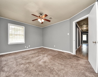 3214 Tuam St - Photo Thumbnail 20