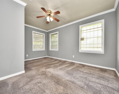 3214 Tuam St - Photo Thumbnail 27