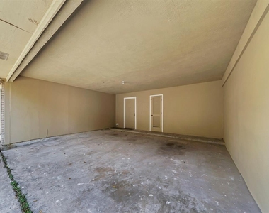 10827 Sugar Hill Drive - Photo Thumbnail 29