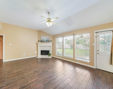 5219 Bay Pines Drive - Photo Thumbnail 8