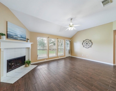 5219 Bay Pines Drive - Photo Thumbnail 7