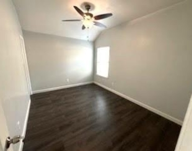 9111 Fuqua Ridge Lane - Photo Thumbnail 15