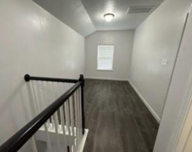 9111 Fuqua Ridge Lane - Photo Thumbnail 14