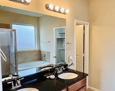 4423 Fenetre Forest Street - Photo Thumbnail 22