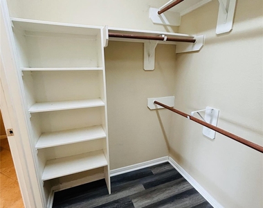 4423 Fenetre Forest Street - Photo Thumbnail 23