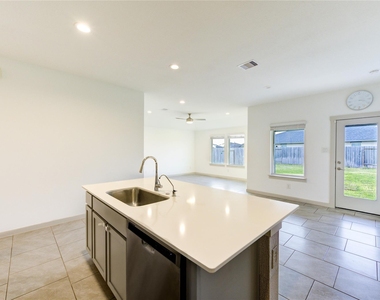29430 Travis Trace - Photo Thumbnail 2