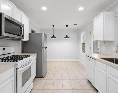 6 Thicket Grove Place - Photo Thumbnail 15