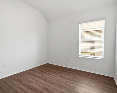 5111 Winslow Grove Drive - Photo Thumbnail 13