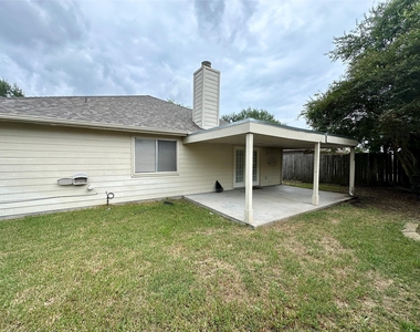 3907 Crystal Pass Court - Photo Thumbnail 16