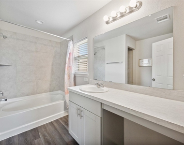 7907 Hollow Root Lane - Photo Thumbnail 13