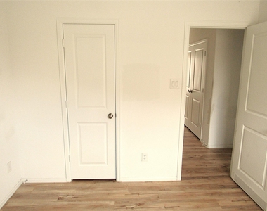 8831 Bar Harbor Drive - Photo Thumbnail 12
