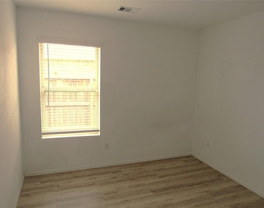 8831 Bar Harbor Drive - Photo Thumbnail 11