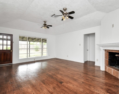 10131 Kent Towne Ln - Photo Thumbnail 13