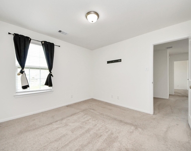 4919 Fairwater Court - Photo Thumbnail 15