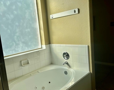 1322 Magnolia Dale Drive - Photo Thumbnail 15