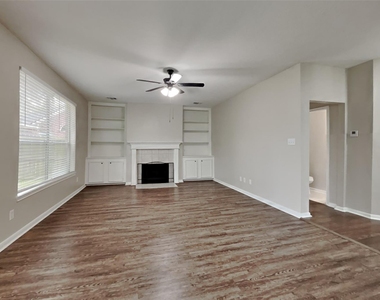 20703 Emerald Spruce Court - Photo Thumbnail 5