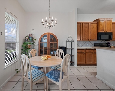 21314 Bella Flora Court - Photo Thumbnail 8