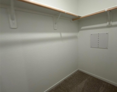 1515 Golden Iris Drive - Photo Thumbnail 6