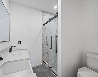 3701 Hutchins Street - Photo Thumbnail 28