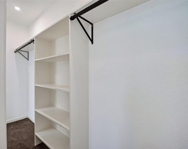 3701 Hutchins Street - Photo Thumbnail 31