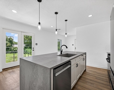 3701 Hutchins Street - Photo Thumbnail 17