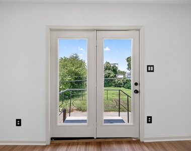 3701 Hutchins Street - Photo Thumbnail 8