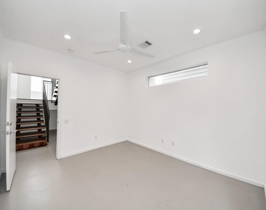 1823 Southmore Boulevard - Photo Thumbnail 7