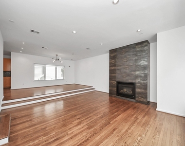 1823 Southmore Boulevard - Photo Thumbnail 2