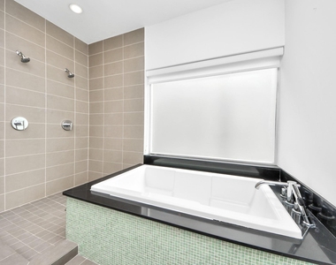1823 Southmore Boulevard - Photo Thumbnail 18