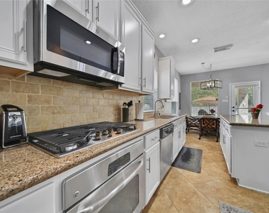 6 Loxanhachee Place - Photo Thumbnail 16