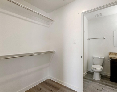 21155 Gosling Road - Photo Thumbnail 18