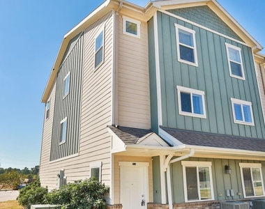 21155 Gosling Road - Photo Thumbnail 2