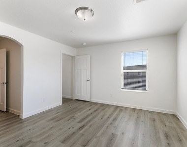 21155 Gosling Road - Photo Thumbnail 16