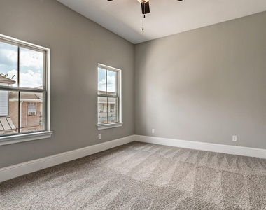 4851 Benning Dr - Photo Thumbnail 21