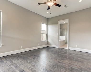 4851 Benning Dr - Photo Thumbnail 10