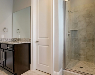 4851 Benning Dr - Photo Thumbnail 22